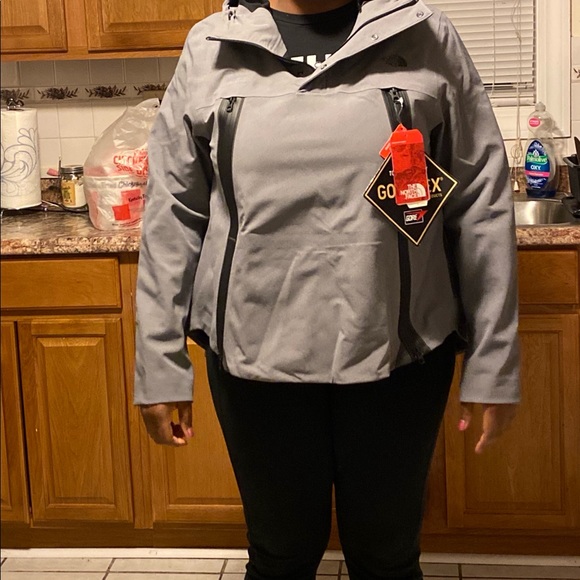 WOMEN'S APEX FLEX GTX® CAPE ANORAK - Picture 2 of 4